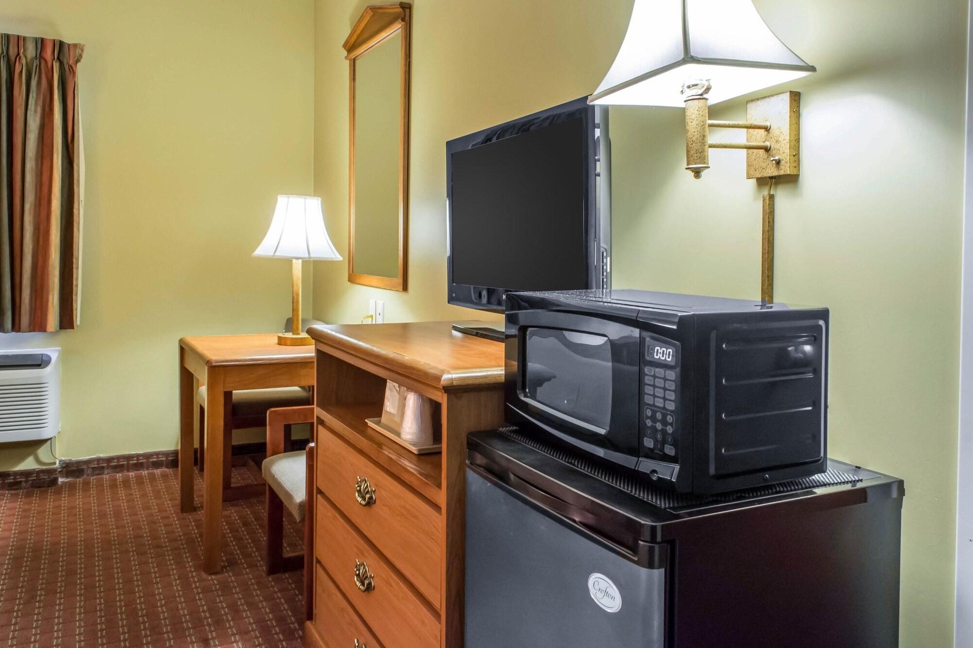 Econo Lodge Louisville Airport Eksteriør bilde