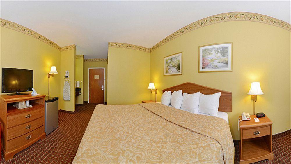 Econo Lodge Louisville Airport Eksteriør bilde